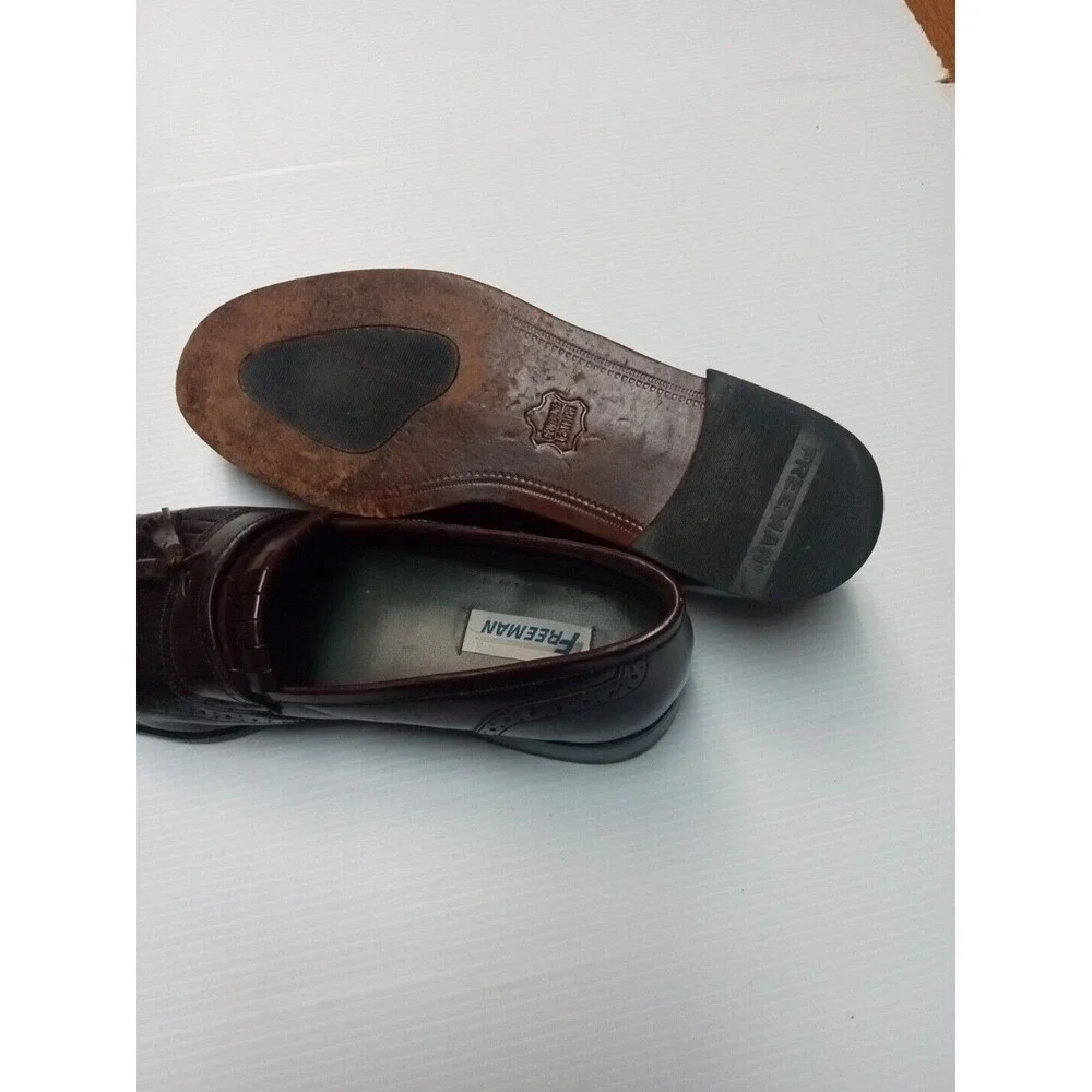 Freeman Men's size 13 shoes